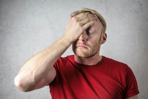 Para mantener ejercitado el cerebro, la Universidad de Harvard recomienda hacer ejercicio físico, leer y disminuir el consumo de alimentos fritos, entre otras cosas (Foto ilustrativa: PEXELS)