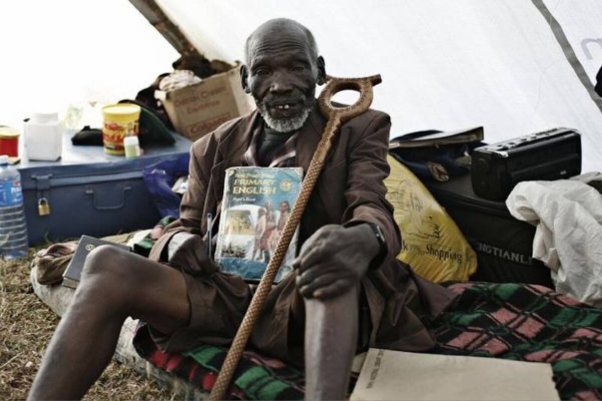 Para Marunge, la verdadera riqueza era la educación, y la procuró a pesar de que aún en 2008 seguía viviendo en su tienda de campaña en un campamento para desplazados internos