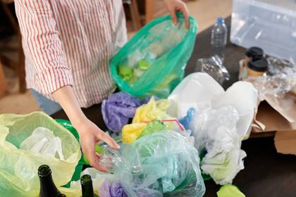Para muchos, esta ley llega como un cumplimiento de la promesa que se hizo hace una década, cuando California prohibió por primera vez las bolsas plásticas delgadas