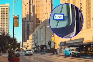 Para obtener la calcomanía de registro de vehículo en Texas se debe visitar una oficina de recaudación de impuestos del condado