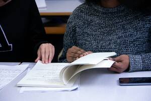 Para obtener la naturalización en Estados Unidos es necesario presentar un examen de inglés y de historia