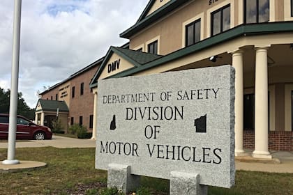 Para obtener una tarjeta Real ID el residente deberá visitar una oficina del DMV y llevar la documentación requerida (Archivo)