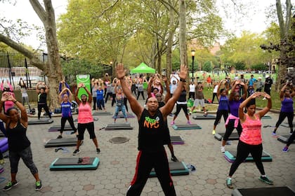 Para participar en Shape Up NYC no es necesario ser miembro de un centro recreativo ni residir en Nueva York
