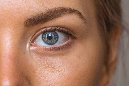 Para quienes venían siguiendo una rutina del cuidado de la piel, la cuarentena obligatoria por coronavirus no implica tirar todo el esfuerzo (y dinero) por la borda.