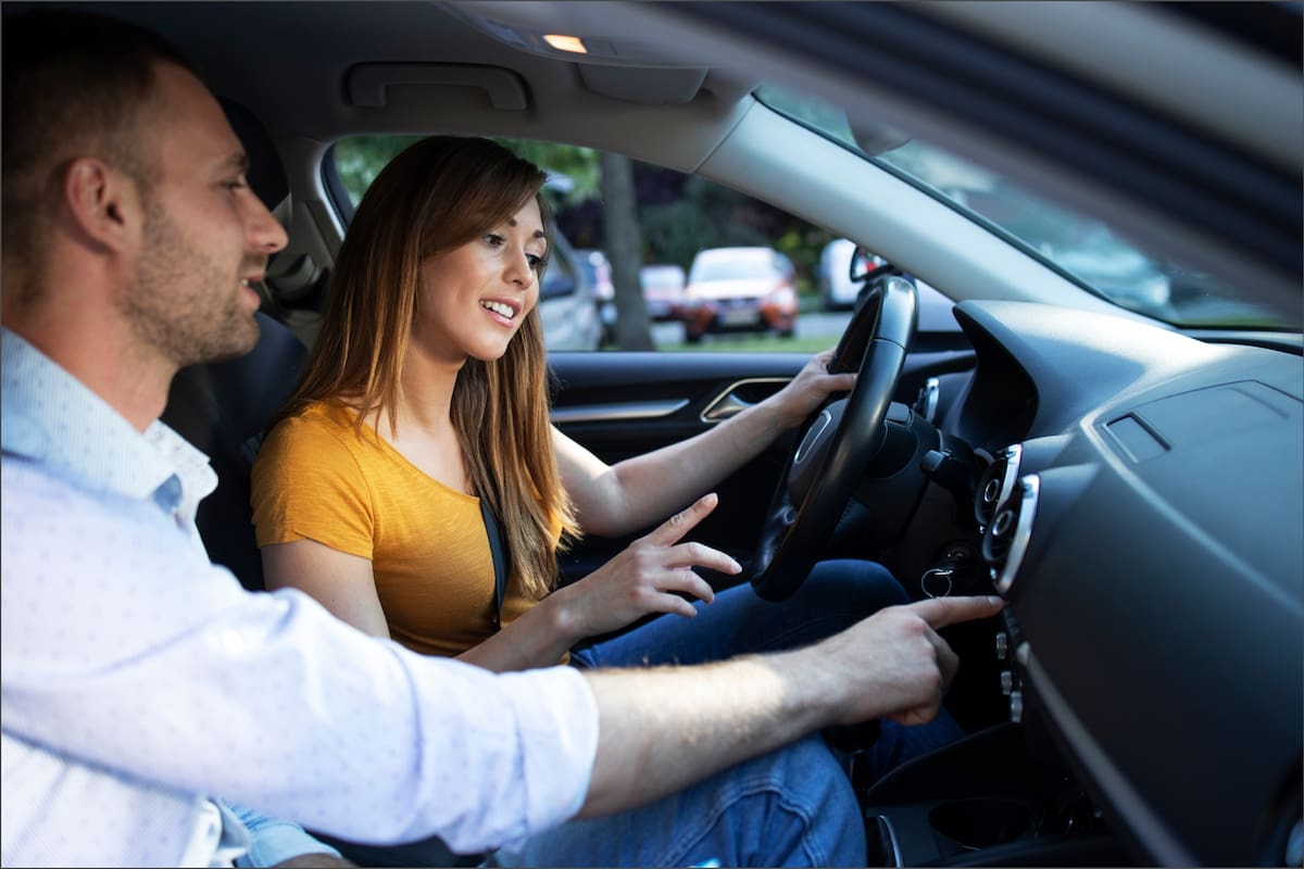 Para registrar un auto "out-of-state" en Texas, el propietario debe presentar diferentes comprobantes y documentos