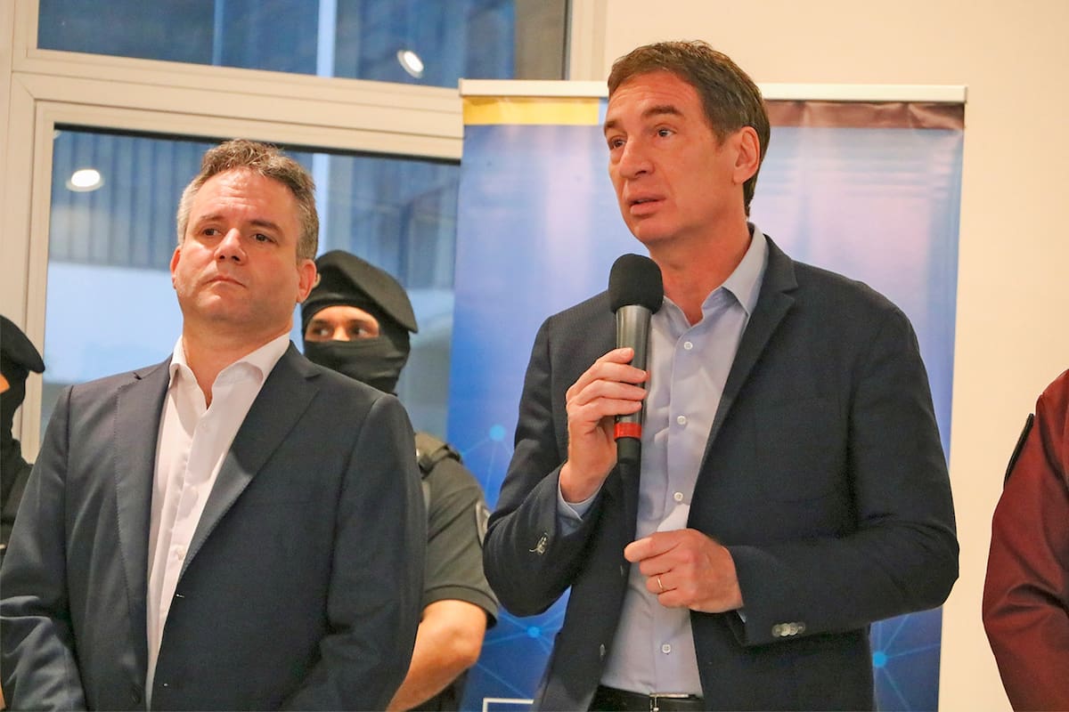 Para Santilli, la banda que lanzó un explosivo pretendía "perjudicar a la democracia"