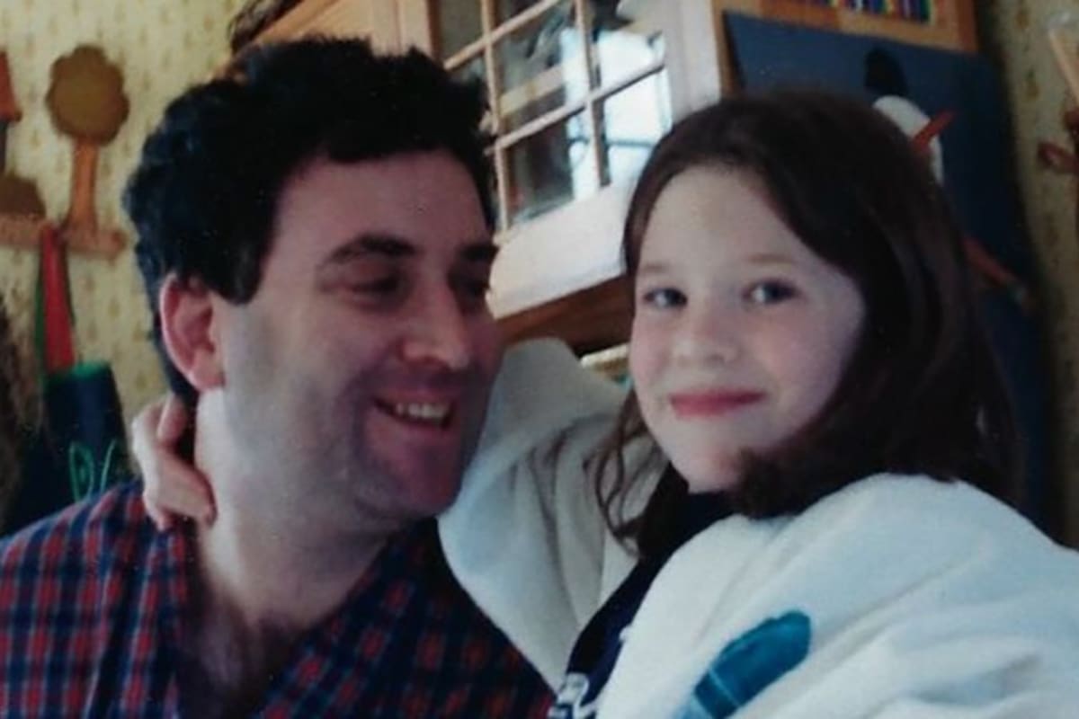 Para Sara, hablar de su actividad paralela como escritor era impensable