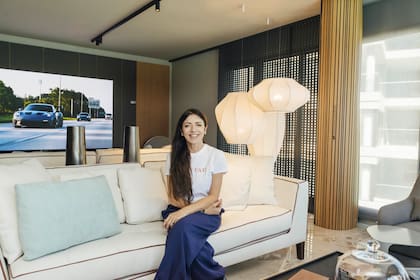 Para su espacio en Experiencia Living 2026, Randazzo eligió el modelo 'Lucía' de Poltron Design, una marca que usa con frecuencia, tapizado con géneros de Zanav.