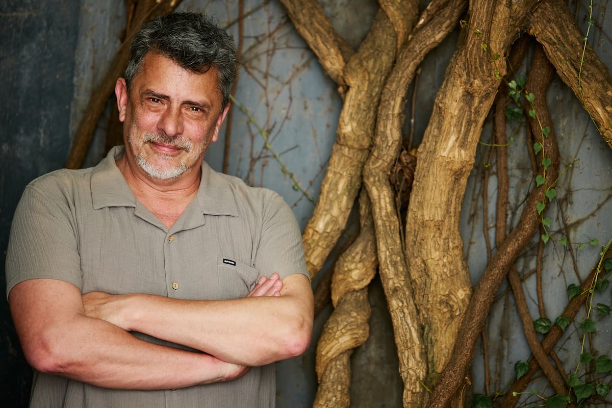 "Para un teatro, tener una compañía reafirma su identidad y para una compañía, tener un teatro fortalece una identidad", sostiene Javier Daulte