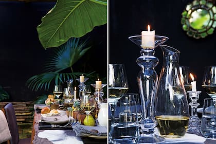 Para una mesa con amigos relajada, pero con brillo, tené en cuenta las transparencias. Acá las incluimos en jarras y candelabros