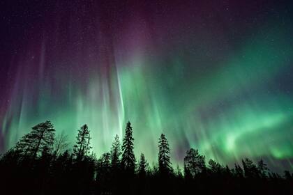 Para ver auroras boreales, lo mejor es encontrar un espacio alejado de la contaminación lumínica