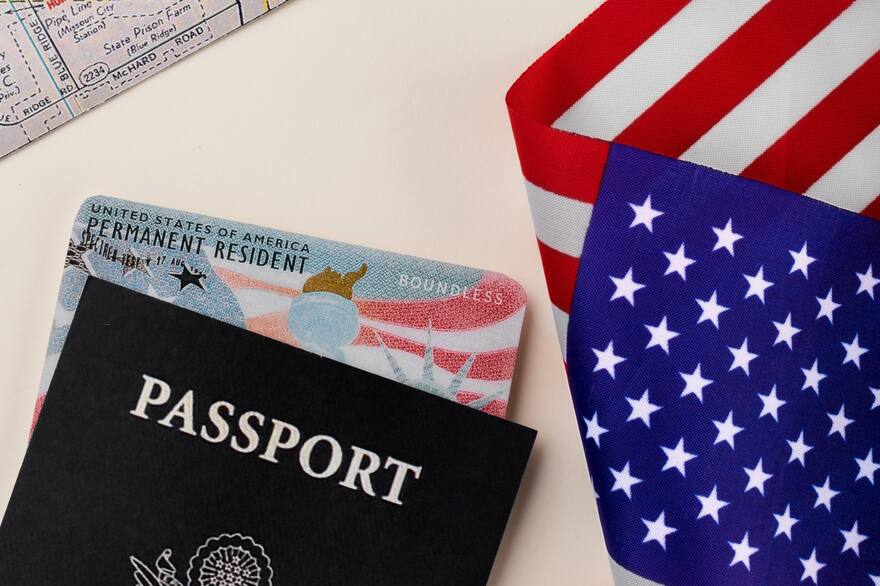 <strong> Un residente permanente de Estados Unidos puede presentar una solicitud para familiares sin importar la edad. Foto: Freepik</strong> <strong> Un residente permanente de Estados Unidos puede presentar una solicitud para familiares sin importar la edad. Foto: Freepik</strong>