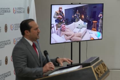 Paraguay cree que exfuncionario mexicano capturado quería montar red criminal