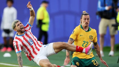 Paraguay igualó 0-0 ante Australia en un duelo de máxima tensión