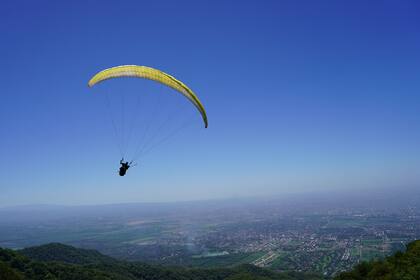 Parapente, una de las actividades que propone Tucumán