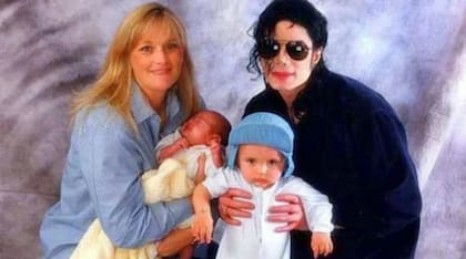 Parecían una familia feliz, pero había rumores de que Jackson y su esposa no se amaban y no vivían juntos