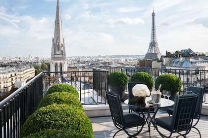 París cuenta con una gran cantidad de hoteles divinos para elegir, pero solo algunos se consideran inigualables