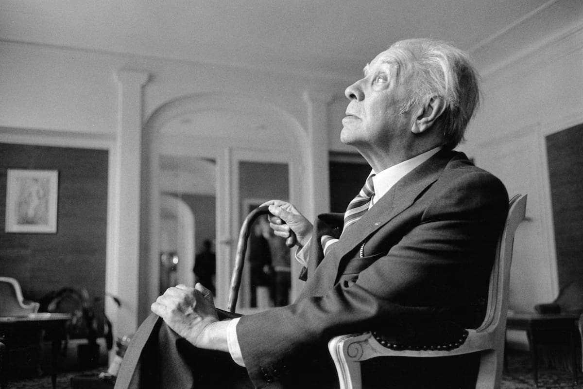 PARIS - MAY 20: Argentinian author Jorge Luis Borges poses on May 20, 1979 in Paris,France. (Photo by Ulf Andersen/Getty Images)