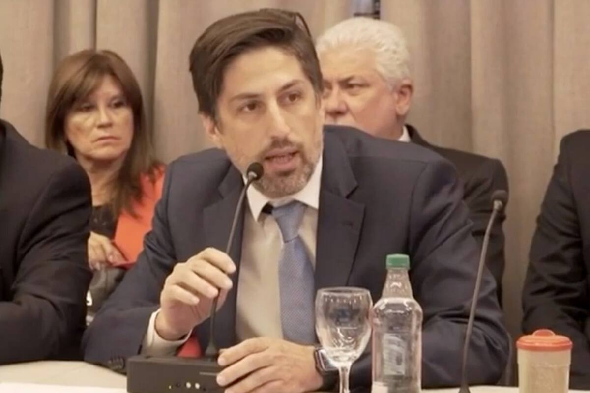 Paritaria nacional: el Gobierno acordó con los docentes y el salario mínimo será de $23 mil