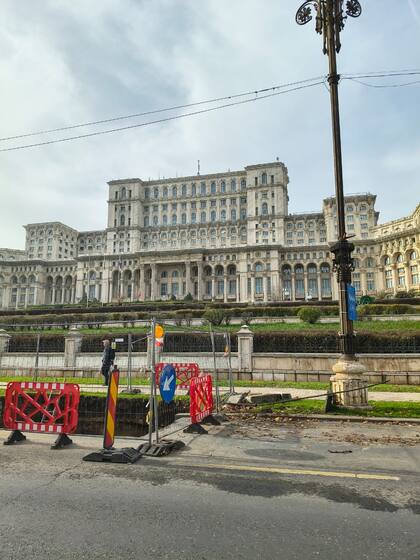 Parlamento de Rumania. Fuente: Juan Landaburu