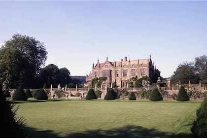 Parnham House es una mansión isabelina catalogada como Grado I, el máximo nivel de protección para el patrimonio histórico británico.