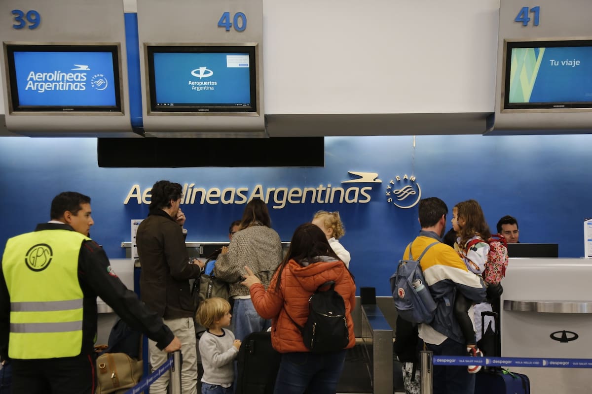 paro aeronautico en aeroparque