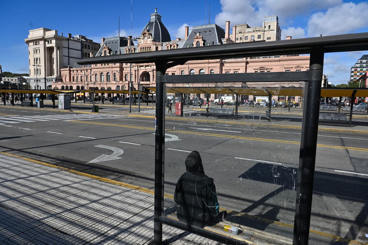 Paro de colectivos, Constitución