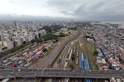 La autopista Ilia casi sin tránsito