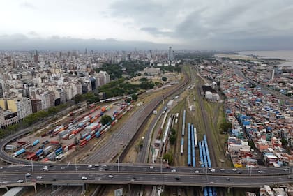 La autopista Ilia casi sin tránsito