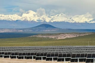 Genneia cierra financiamiento con BID Invest por hasta US$320 millones