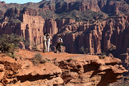 María Luz Quesada y Maximiliano Alquinta están haciendo su voluntariado en el Parque Nacional Sierra de las Quijadas
