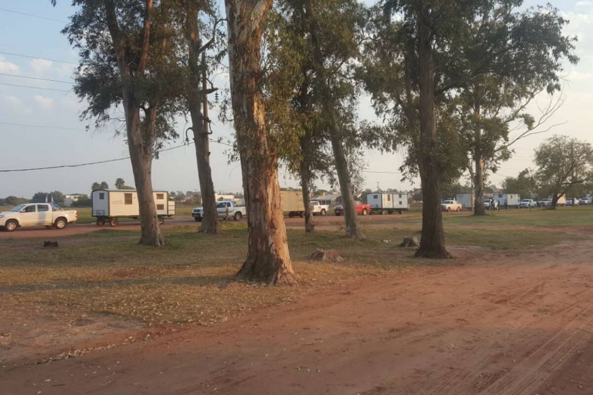 Parte de la caravana que salió de Charata