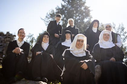Parte de la comunidad de religiosas del Monasterio de la Visitación, en Pilar, donde actualmente viven 16 hermanas