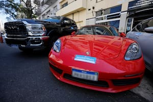 Parte de la flota de vehículos secuestrados durante la investigación