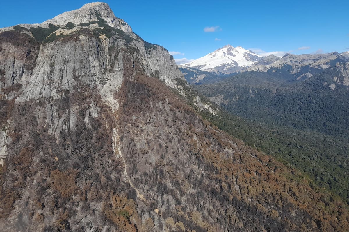 Parte de la superficie quemada en el Parque Nacional Nahuel Huapi