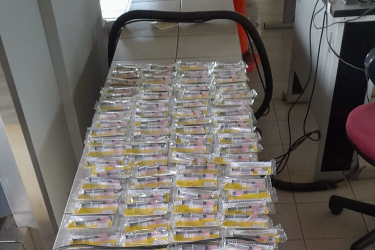 Parte de las vacunas secuestradas en uno de los operativos fronterizos