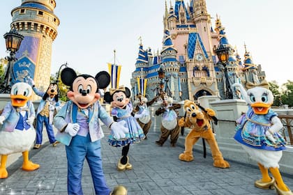 Parte de los acuerdos en disputa prohibían al distrito utilizar la imagen de los personajes de Disney sin autorización