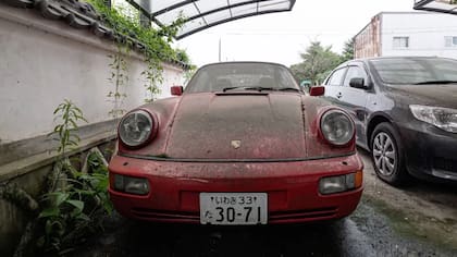 Parte de los autos abandonados en Fukushima