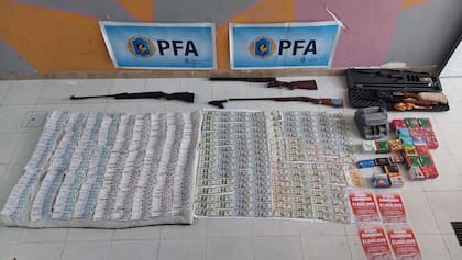 Parte de los elementos secuestrados por la PFA
