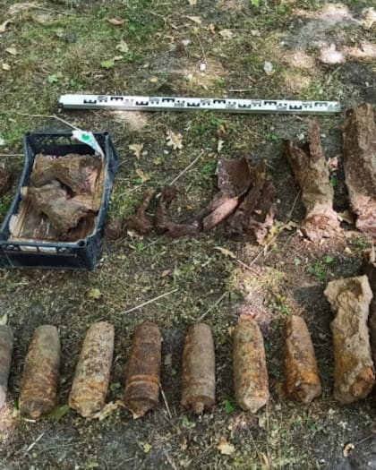 Parte de los explosivos que encontró el ejército polaco y los arqueólogos del Museo II Wojny Światowej