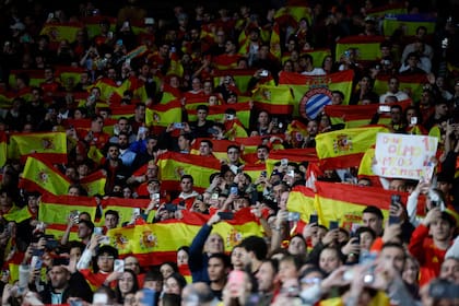 Parte de los hinchas de la selección de España se mofó de los musulmanes