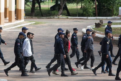 Parte de los peligrosos presos que se fugaron de la cárcel de Misiones, Paraguay, muchos de ellos, vinculados con el PCC