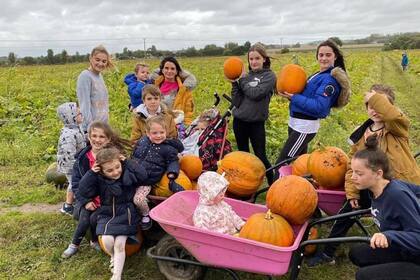 Parte de los Radford y Sue, la madre de la familia más numerosa del Reino Unido