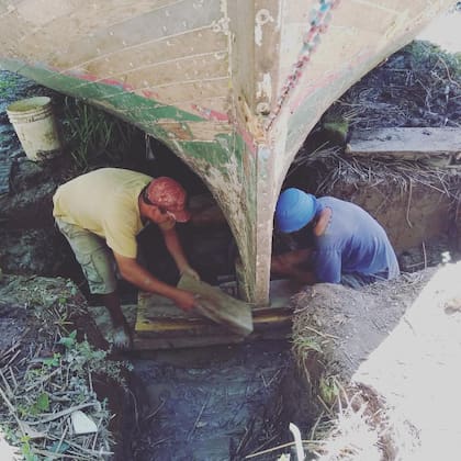 Parte de los trabajos en la histórica embarcación Selva