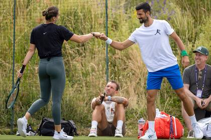 Parte del contenido publicado por las plataformas digitales de Wimbledon: un ensayo entre Aryna Sabalenka y Novak Djokovic
