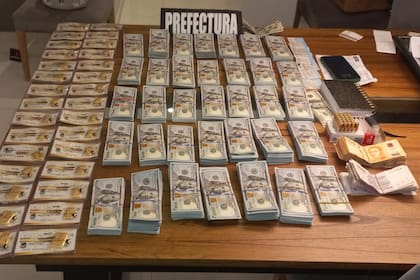 Parte del dinero y los lingotes de oro secuestrados