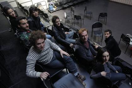 Parte del equipo de Timbre 4: "Aquí encontré, junto con mis compañeros, algo que necesitaba en mi vida: se puede ser extremadamente riguroso en el trabajo y sentir placer", dice Tolcachir