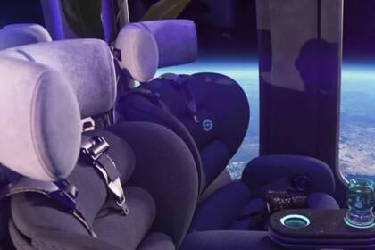 Parte del interior de la cápusla Neptune Spaceship, que contiene ocho butacas para los turistas espaciales.