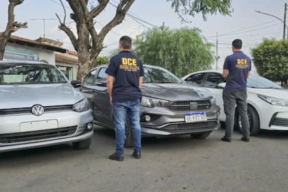 Parte del lote de autos secuestrados a "la banda de la caja fuerte"