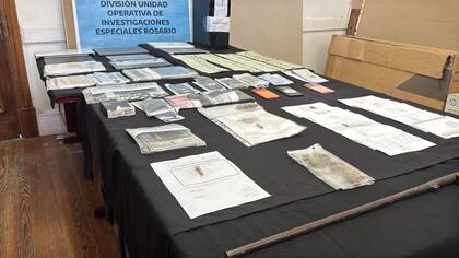Parte del material secuestrado